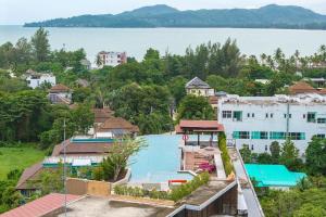 C209 Surin Beachside Sun Escape & Infinity Pool