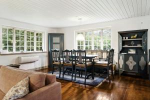 Historic, Charming House With A Fantastic Garden