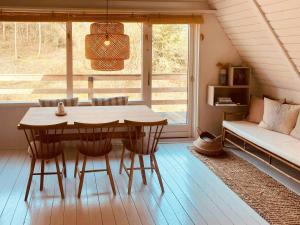 Renovated Summer Home With Terrace