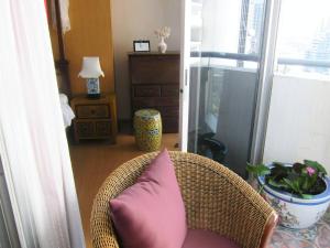 1br with Pool Gym near BTS Phrom Phong