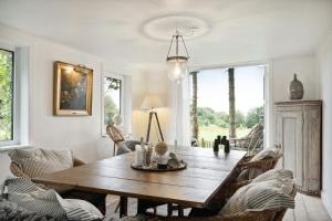 Nature-Close Home Near Beach At Limfjorden - Ubytování bez kategorie ve městě Thyholm