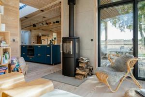 Feel The Nature Inside In Architect-Designed Gem