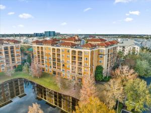 Resort Style Condo 4 miles from Disney
