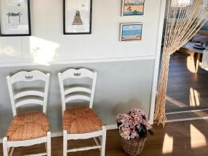 Romantic Summerhouse With Seaview