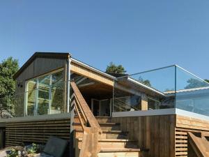 Charming Cabin With Panoramic View At Ranvika