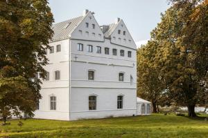 Attic Apartment In A Manor House On Rügen