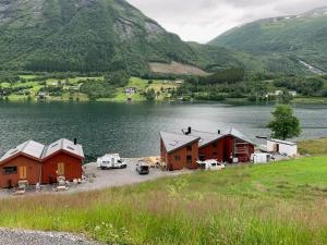 Near-Sea Boat House With Panoramic Views