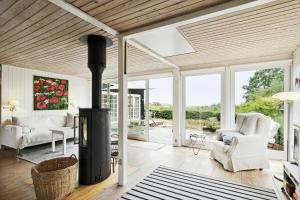 Stay Near Nature And Attractions On Helgenæs