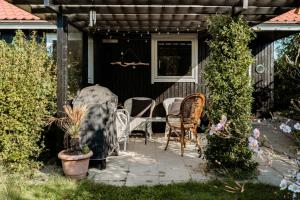 Rosemary House Is A Peaceful Family Getaway