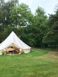 Indoor And Outdoor Life In Simple Design Gem