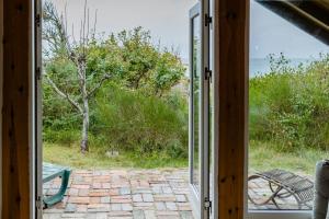 Simple Living Right Next To The Sea