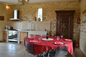 Maisons de vacances Demeure Historique Surplombant La Dordogne : photos des chambres