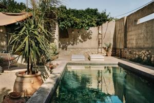 Mediterranean Bastide In Pernes Les Fontaines