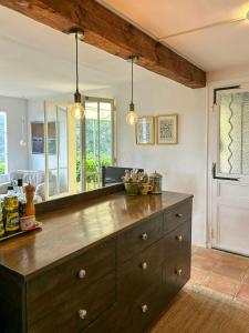 Provençal House With Pool And Views Over Claviers