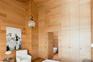 Wood Clad House At Eiders High Shore