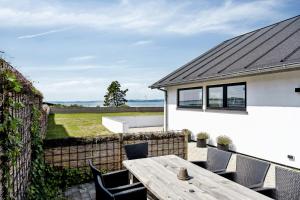 Gather The Family With Ebeltoft Vig As Neighbour