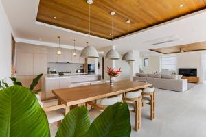 Villa Aroka 4 Bed Sea View - KBR41