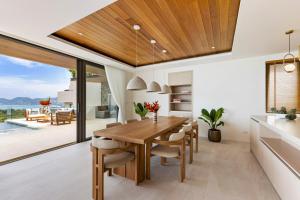 Villa Aroka 4 Bed Sea View - KBR41