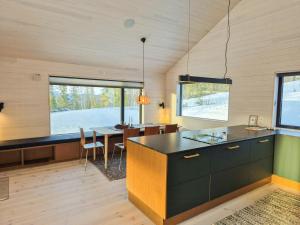 Architect-Designed Cabin At Hallandsfjellet
