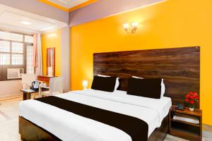 Collection O Insaf Nagar Munshipuliya