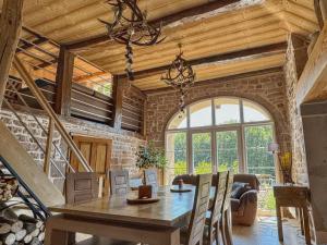Maisons de vacances Gite du Bois des Hauts : Confort en pleine nature, proche Plateau des 1000 Etangs - FR-1-583-439 : photos des chambres