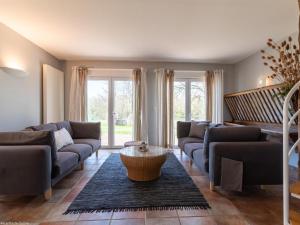 Maison spacieuse avec jardin et vue rivière - FR-1-583-458