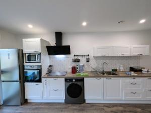 Maisons de vacances Gite spacieux et moderne en vallee de l’Ognon - FR-1-583-484 : photos des chambres