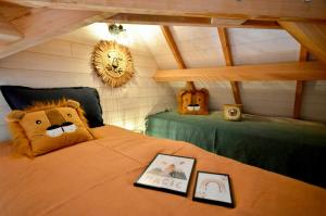Lodge At The Foot Of Dentelles De Montmirail