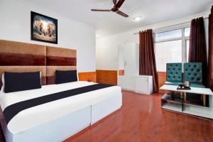 Collection O Srinagar Jhelum Riverside