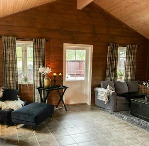 Sunny Cabin Near Gautefall