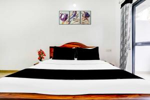 Collection O North Candolim Beach