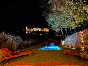 Maisons de vacances Bohemian House Overlooking Roussillon : photos des chambres