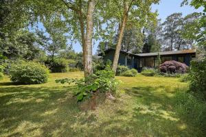 Family Holiday Home With Hidden Garden Spots