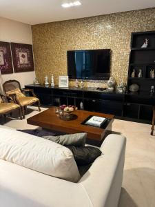 Apt Luxo 4 quartos Barra