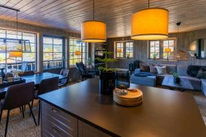 Family Cabin With Views Of Nisser And Vrådal