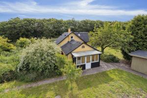Cozy And Personal Village House