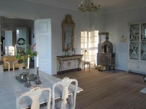 Historic Atmosphere At Gelskov Estate For You