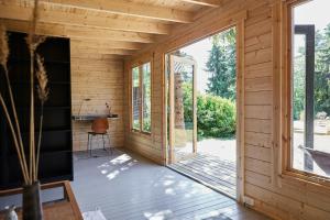 Let Inside And Outside Meet In Fjordly