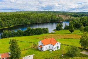 Old Mission House With Lake View Near Töcksfors