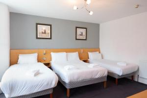Family Room room in The Royal Alexandra Hotel