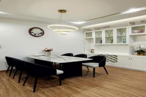 Căn Hộ Tại Metropolis 4 Phòng ngủ sang trọng