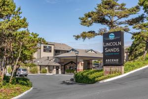 Lincoln Sands Oceanfront Resor..