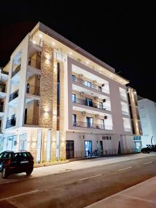 SUPREME Luxury HOTEL