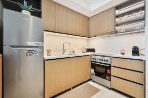 Venetian - Wake up to Burj Khalifa views in Downtown Dubai