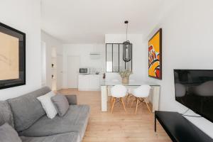 Penthouse with Terrace 2 Bedrooms 2 Bathrooms - 4hvězdičkové hotely ve městě Valencie