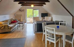 Awesome Apartment In Bohus-Björkö