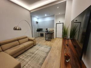 Bright & Stylish 1-Bedroom Apartment with Parking - Balderas