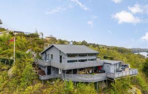 Stunning Home In Lyngdal