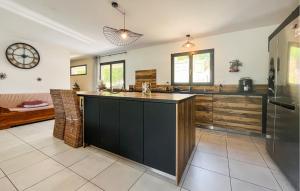 Stunning Home In St-Florent-Sur-Auzonne