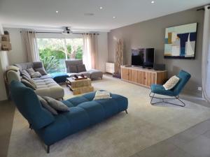 Villas VILLA de charme avec piscine et jardin en bord de mer : photos des chambres